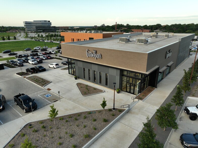 More Photos Of 102 N 145th St, Omaha General Retail For Sale