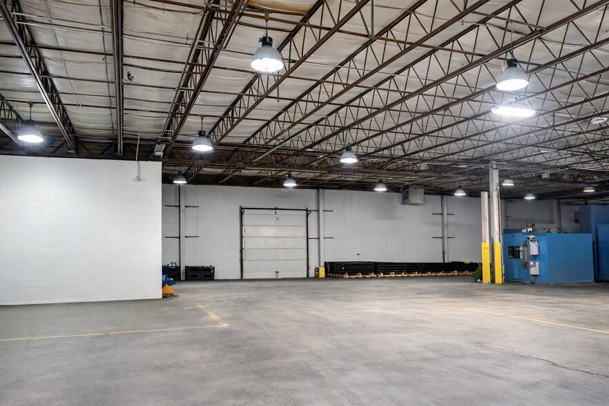 More Photos Of 1721 Dove St, Port Huron Warehouse For Lease