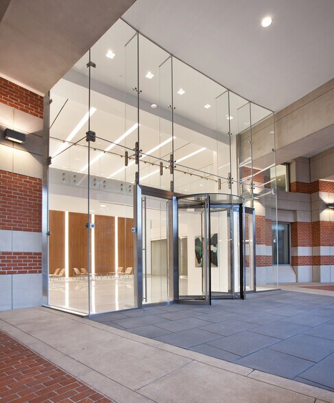 More Photos Of 2300 N St NW, Washington Office For Lease
