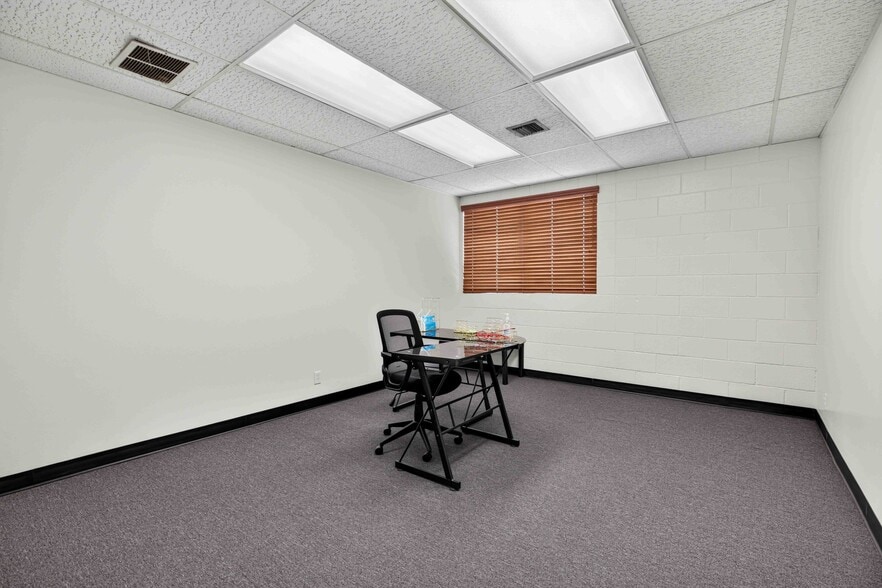 More Photos Of 12220 Rivera Rd, Whittier Warehouse For Lease