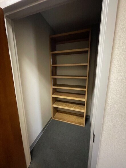 More Photos Of 601 W Oakland St, Broken Arrow Office Residential For Sale