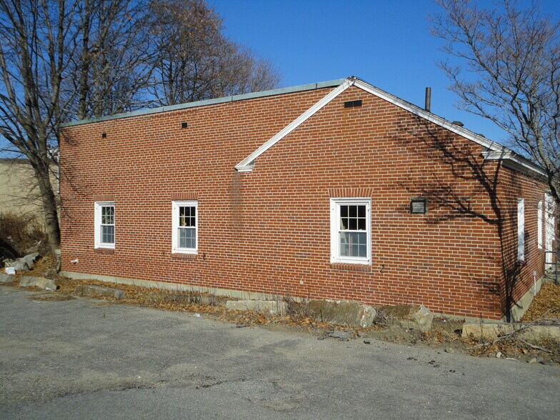 More Photos Of 10 Church St, Wilmington Office Residential For Sale