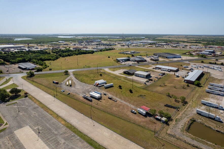 More Photos Of 2300 S Business 45, Corsicana Land For Sale