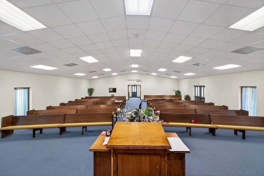 More Photos Of 11141 N Avenue L, La Porte Religious Facility For Sale