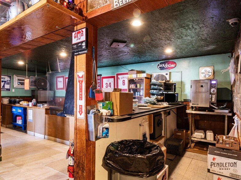 More Photos Of 1015 Chestnut St, Carlin Convenience Store For Sale