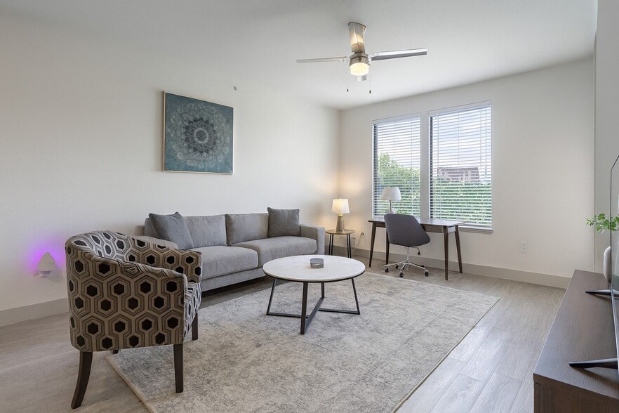 More Photos Of 4123 Cedar Springs Rd, Dallas Apartments For Lease