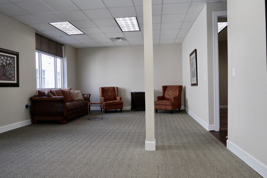More Photos Of 440 Cobia Dr, Katy Medical For Lease