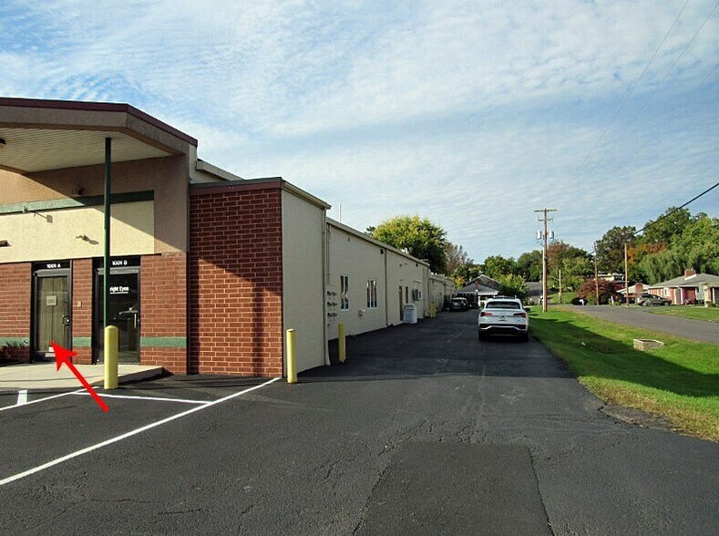 More Photos Of 1001A N Mountain Rd, Harrisburg Storefront Retail Office For Lease