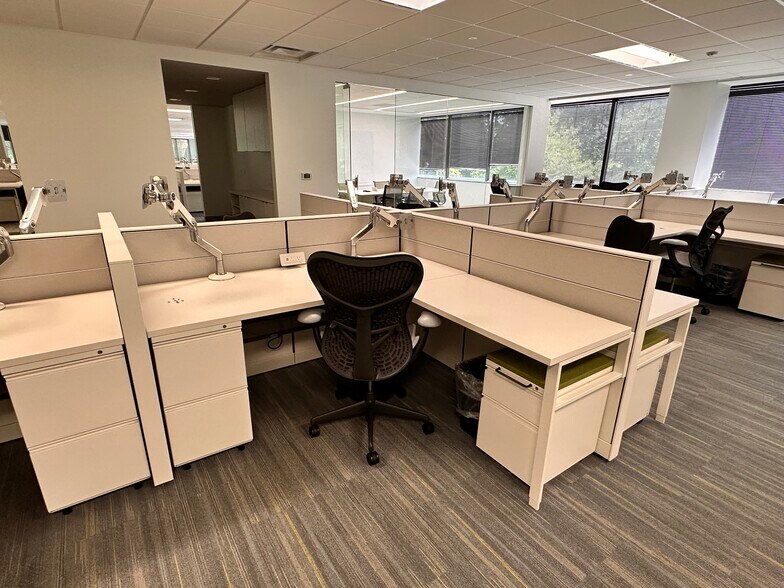 More Photos Of 6055 Primacy Pky, Memphis Office For Lease