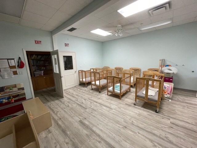 More Photos Of 5745 Rosin Way, Sarasota Medical For Sale