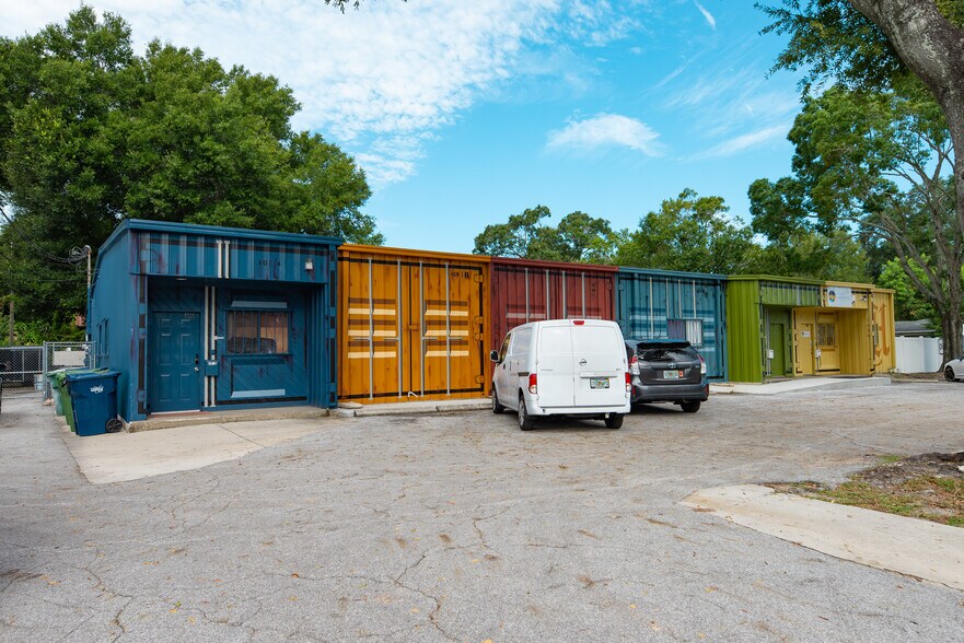 Primary Photo Of 5010 N Nebraska Ave, Tampa Light Distribution For Lease