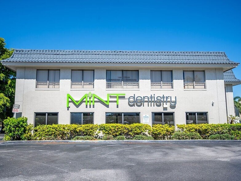 More Photos Of 1897 Palm Beach Lakes Blvd, West Palm Beach Medical For Sale