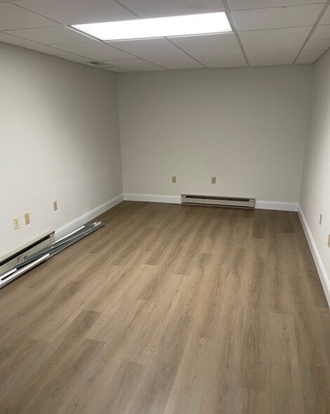 More Photos Of 7908 Cincinnati Dayton Rd, West Chester Office For Lease