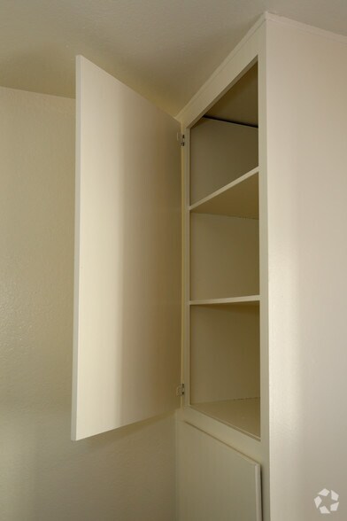More Photos Of 3131 Arlington Ave, Riverside Apartments For Sale