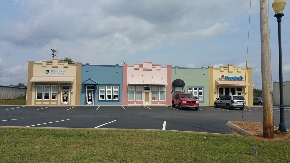 More Photos Of 402-406 Spring St N, Sparta Unknown For Sale