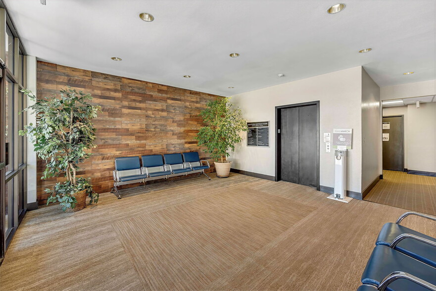 More Photos Of 6535 S Dayton St, Greenwood Village Office For Lease