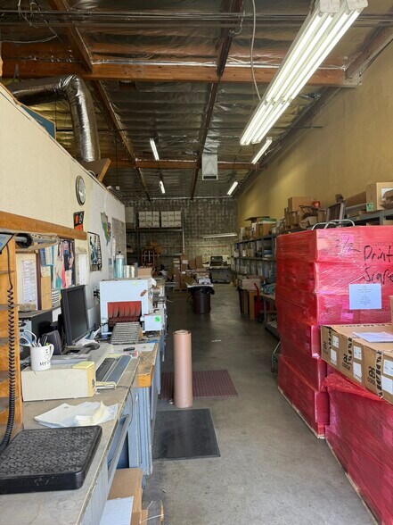More Photos Of 12953 Arroyo St, Sylmar Warehouse For Sale