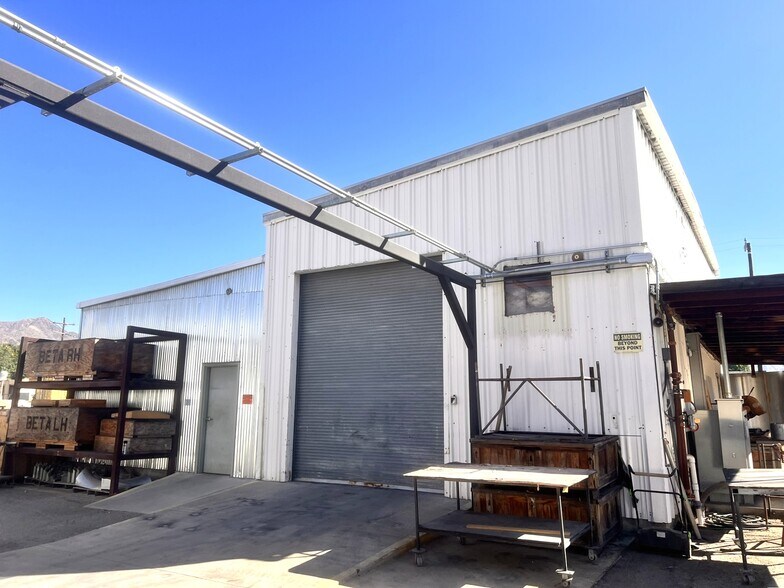 More Photos Of 12970 Bradley Ave, Sylmar Warehouse For Sale