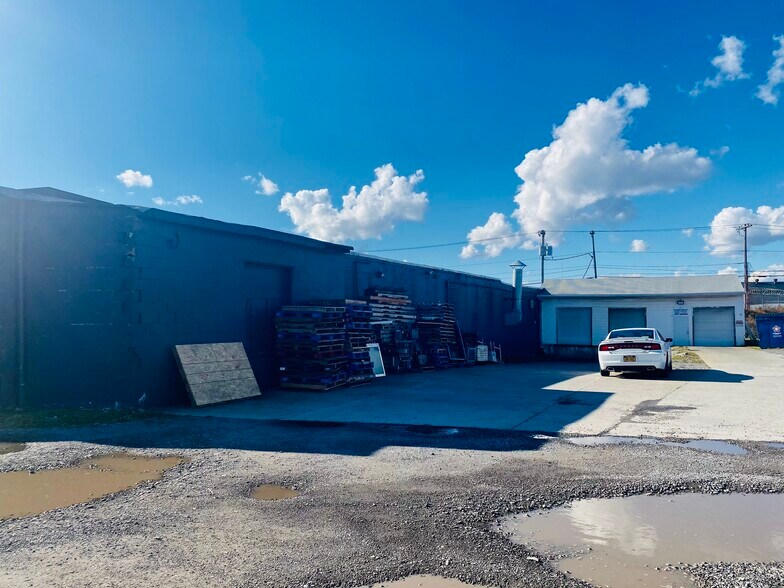 More Photos Of 812 E Ferry St, Buffalo Warehouse For Lease