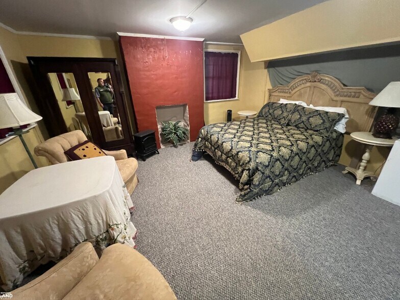 More Photos Of 5189 Rockwood Rd, Dublin Lodge Meeting Hall For Sale