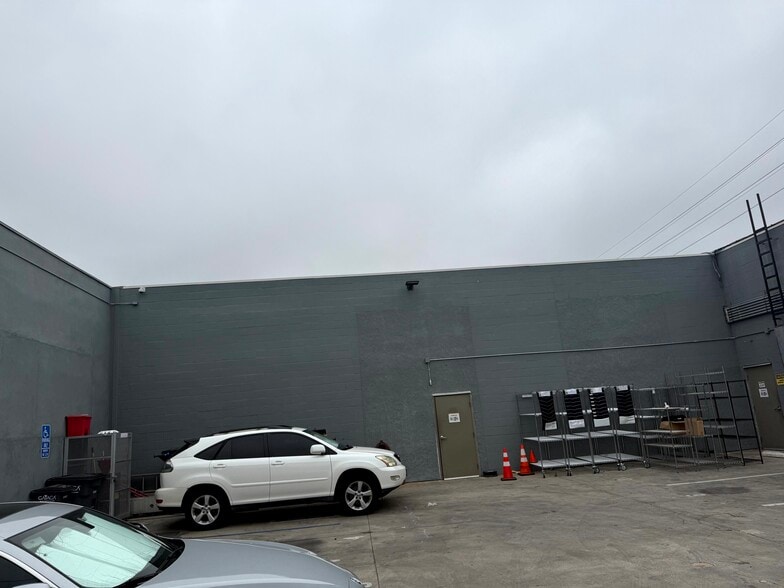 More Photos Of 1447 Santa Fe Ave, Long Beach Manufacturing For Sale