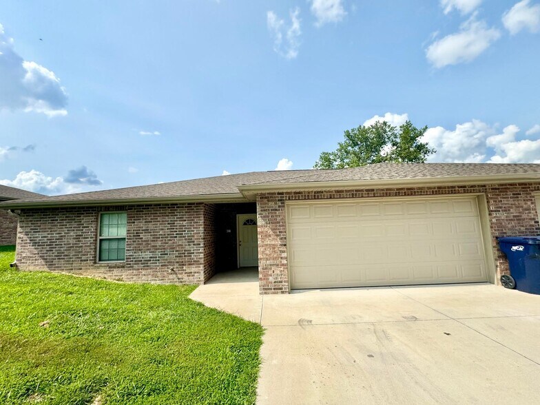 More Photos Of 723 Hawthorne St, Houston Apartments For Sale