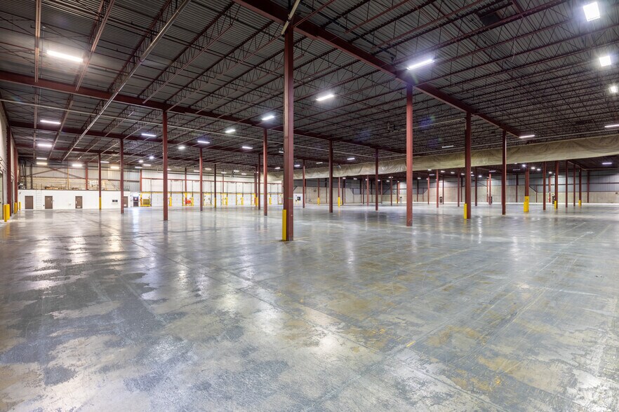 More Photos Of 2 Colony Ct, Brampton Warehouse For Sale