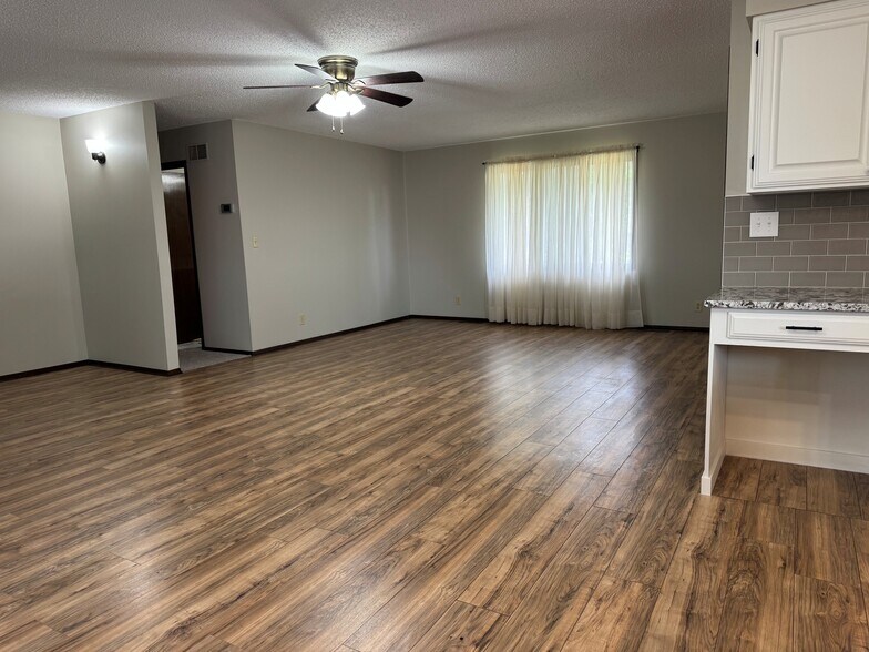 More Photos Of 914 N Burmac Rd, Burrton Land For Sale