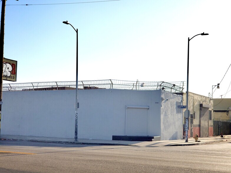 More Photos Of 1601 S Alameda St, Los Angeles Convenience Store For Sale