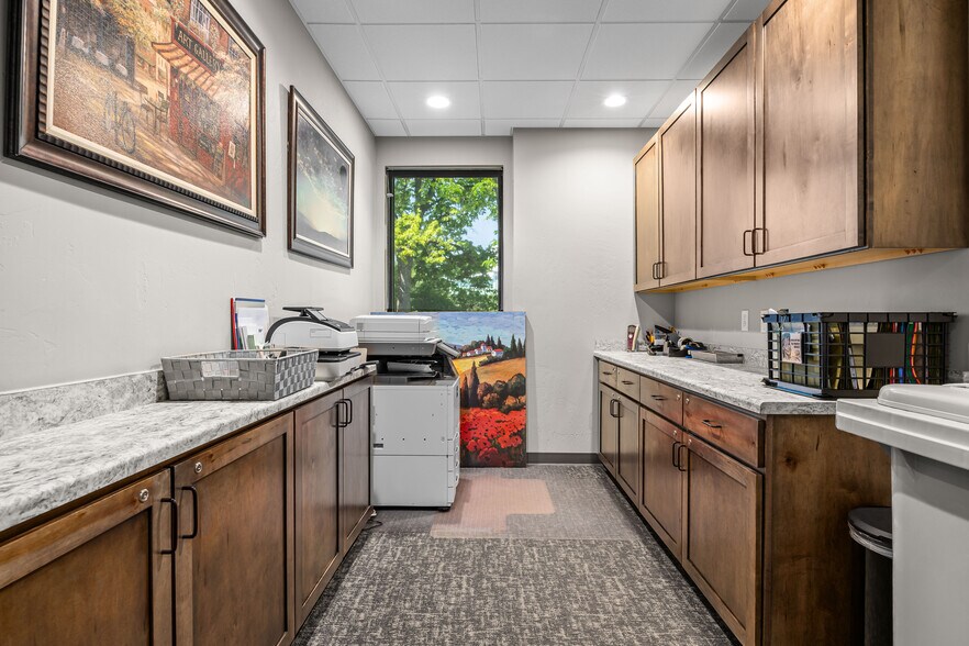 More Photos Of 425 N 5th W, Missoula Freestanding For Lease