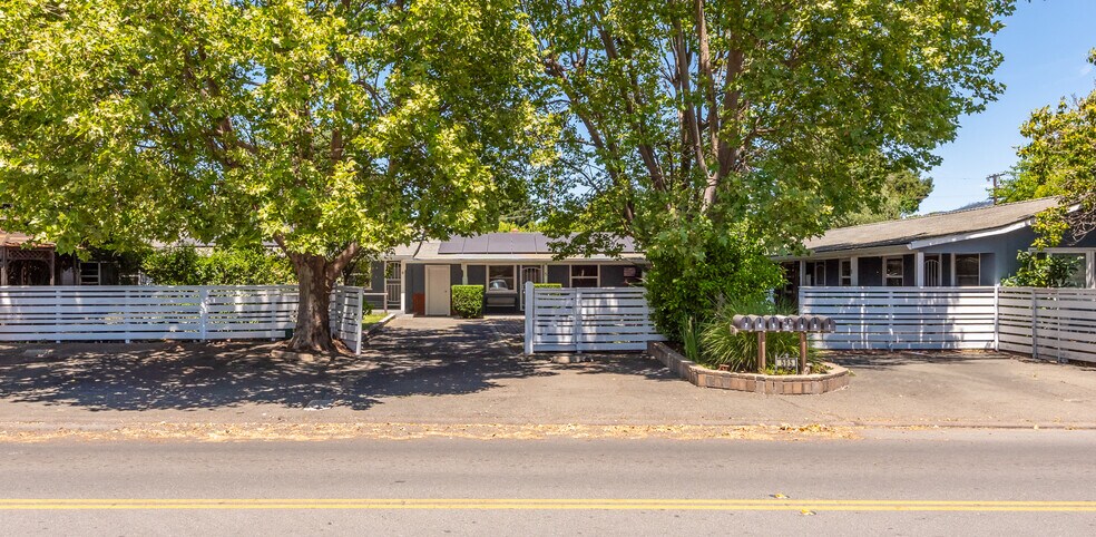 More Photos Of 595 Boyes Blvd, Sonoma Apartments For Sale