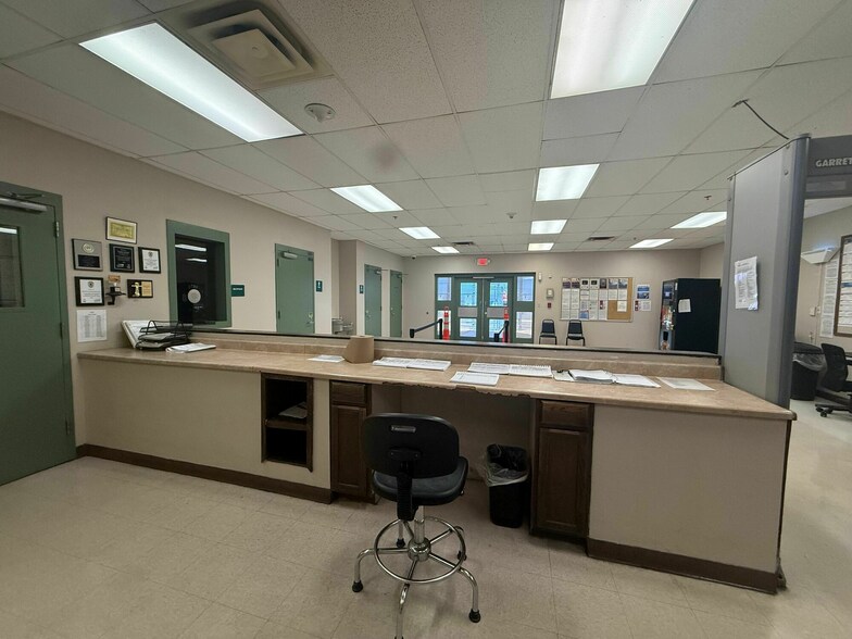 More Photos Of 406 N Avenue D, San Luis Correctional Facility For Sale