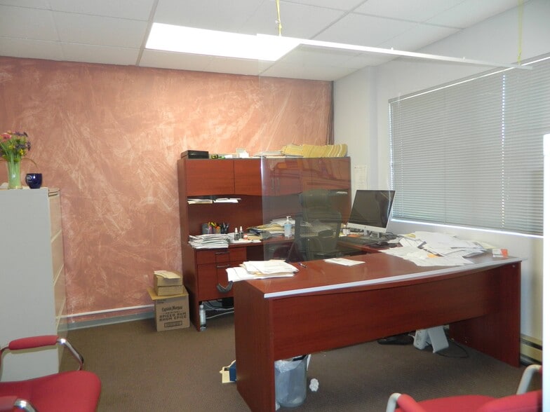 More Photos Of 12414 82nd Ave, Surrey Light Manufacturing For Sale