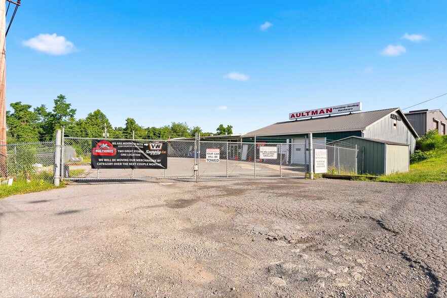 More Photos Of 534 Virginia Ave, Fairmont Freestanding For Sale