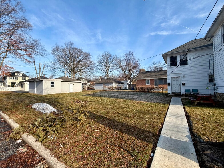 More Photos Of 136 S Parke St, Aberdeen Multifamily For Sale