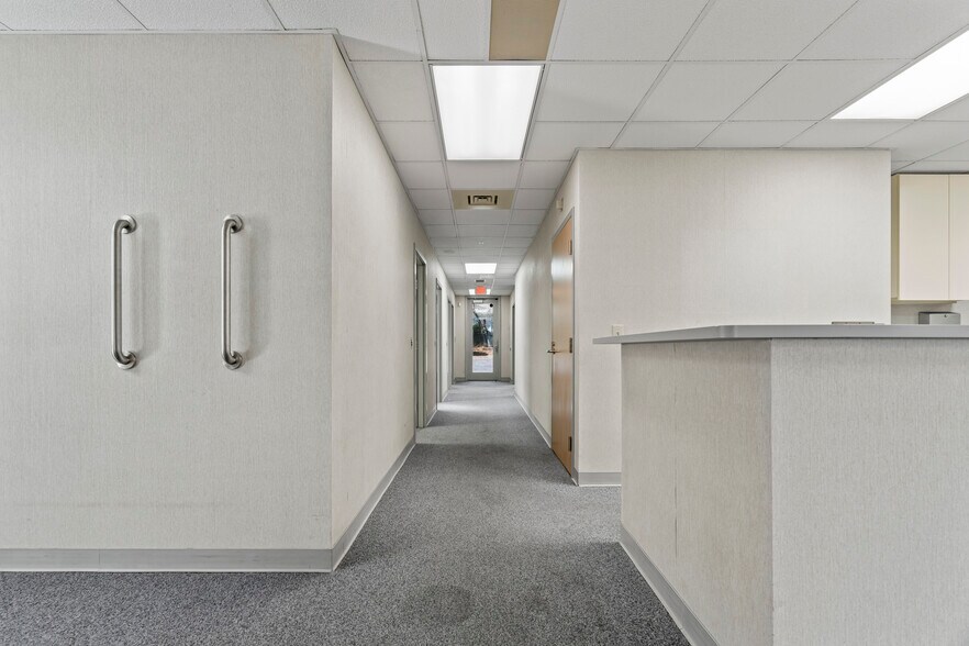 More Photos Of 170 Cardiology Pl, Commerce Healthcare For Lease