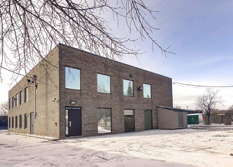 Primary Photo Of 445 Rue Du Parc-Industriel, Longueuil Serviced Offices For Sale