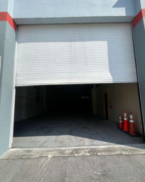 More Photos Of 1610-1614 S Dixie Hwy, Pompano Beach Warehouse For Lease