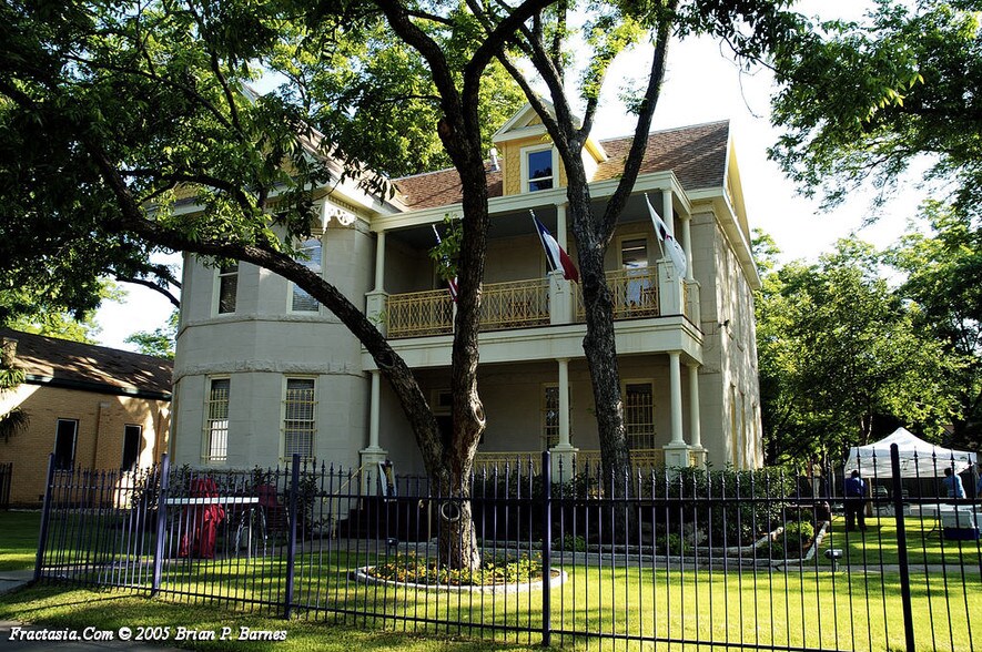 More Photos Of 1402 E Cesar Chavez St, Austin Office For Lease