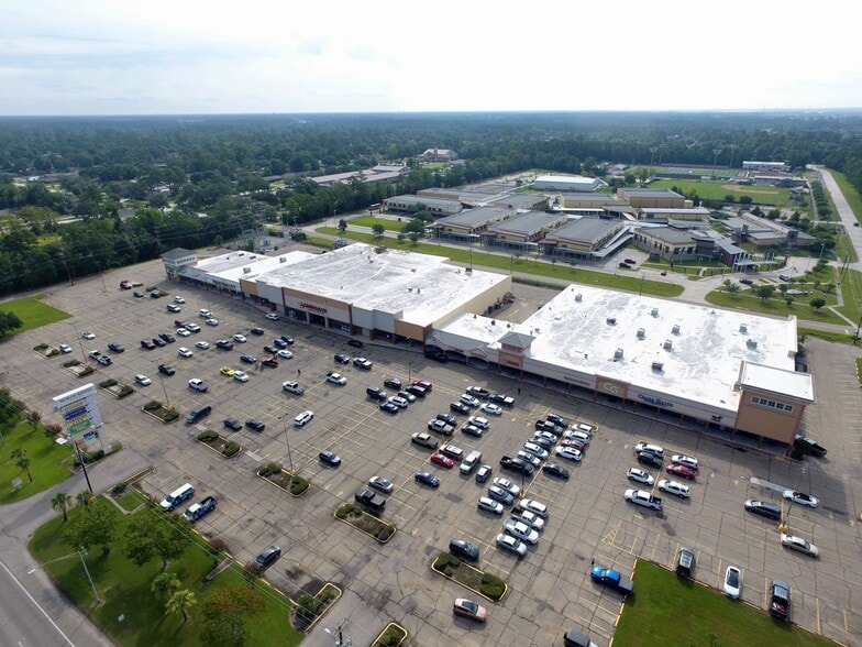 More Photos Of 4000 Pontchartrain Dr, Slidell Unknown For Lease