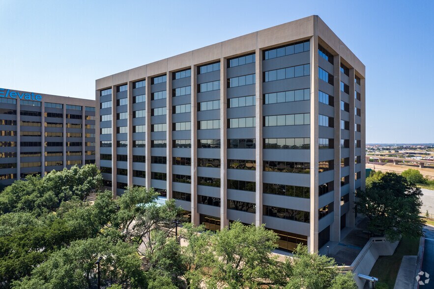 More Photos Of 4100 International Plz, Fort Worth Office For Lease