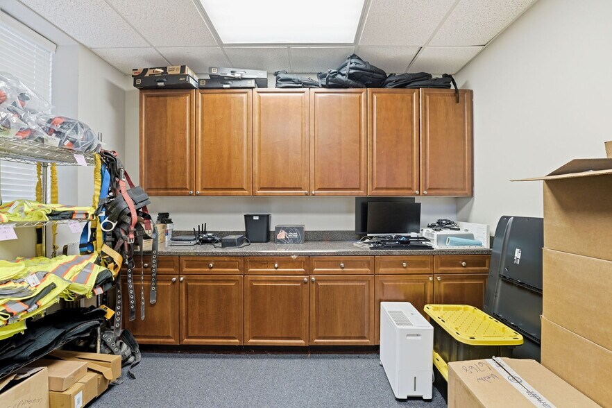 More Photos Of 1600 River Park Blvd, Woodstock Medical For Sale