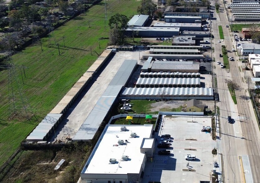 More Photos Of 2213 W 34th St, Houston Land For Sale