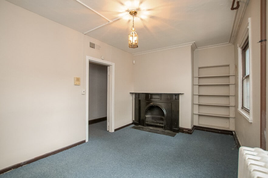 More Photos Of 18 W Franklin St, Baltimore Office Residential For Sale