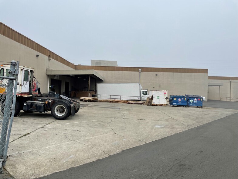 More Photos Of 490 Watt Dr, Fairfield Warehouse For Sale