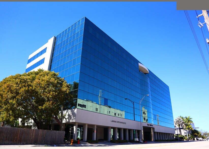 More Photos Of 7000 SW 62nd Ave, Miami Medical For Lease