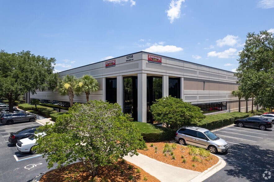 More Photos Of 12735 Gran Bay Pky W, Jacksonville Light Distribution For Lease