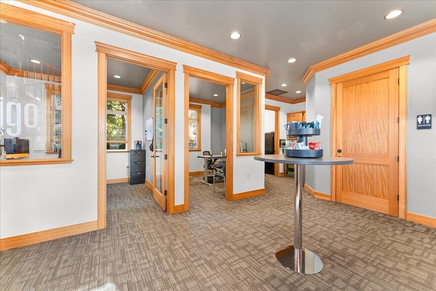 More Photos Of 817 Ohare Pky, Medford Loft Creative Space For Sale