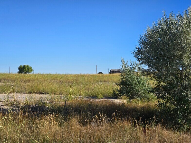 More Photos Of 301 Railroad Ave, Judith Gap Land For Sale