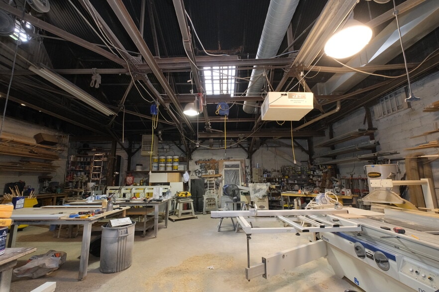 More Photos Of 154 26th St, Brooklyn Warehouse For Sale